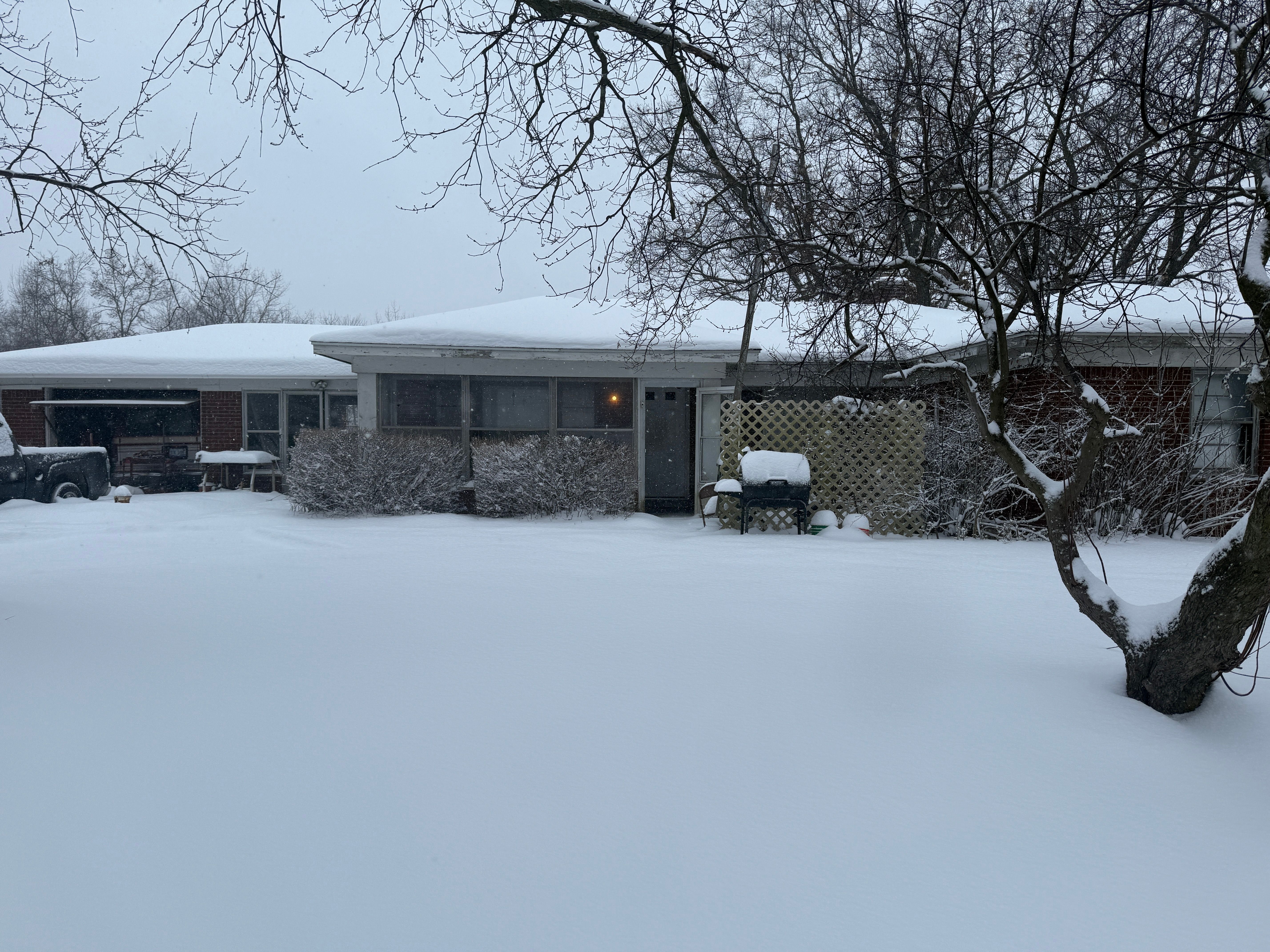 1730 S LAPEER ROAD, LAKE ORION, MI 48360