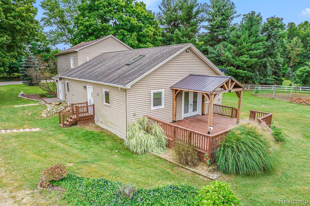 NEW ON MARKET!  4694 Herd Rd., Hadley Twp, MI