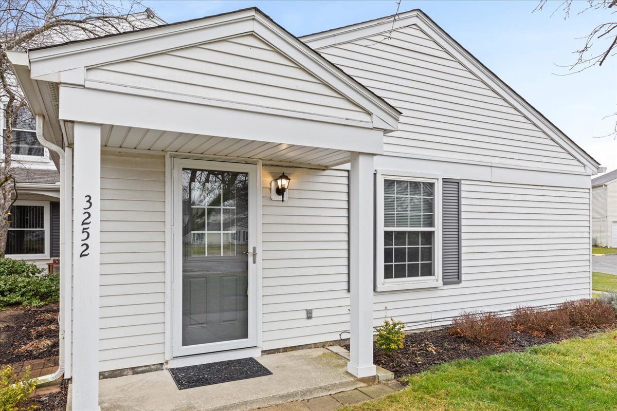 3252 BIRCHCREEK COURT, LAKE ORION, MI 48360