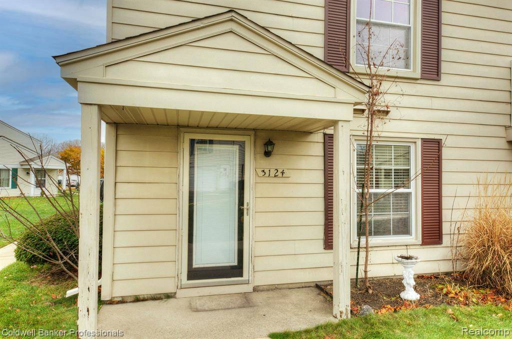 Homes for sale - 3124 BEECHTREE, Lake Orion, MI 48360 