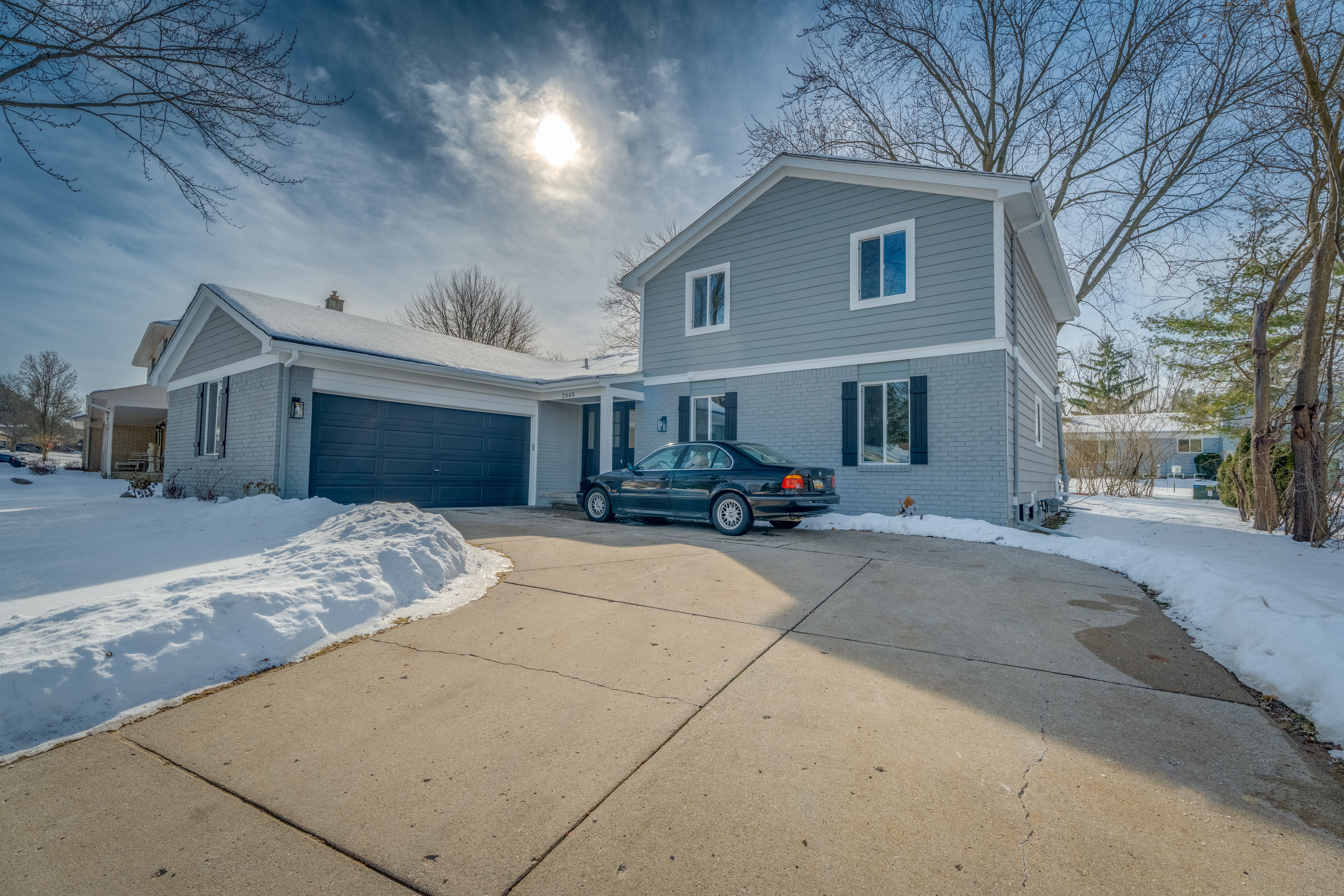 2665 ARMSTRONG DR., LAKE ORION, MI 48360